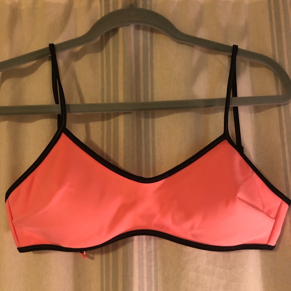 Victoria’s Secret bikini top-size medium